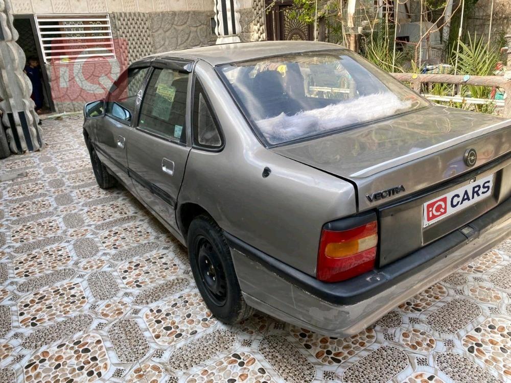 اوبل فيكترا